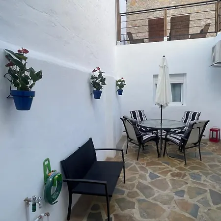 El Patio Del Castillo Almansa Exterior photo